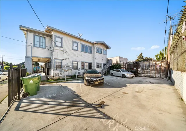 Photo 2 of House for sale at 1425 W 18th Street #4, Los Angeles, CA 90006 | MLS# TR26135099 | Listing updated on 2026-06-30