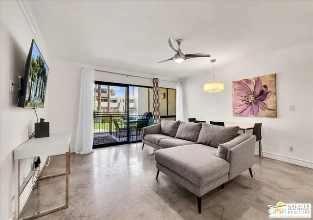 Listing Photo 4 - Condo for sale in building located at 1655 E Palm Cyn Dr, Palm Springs, CA 92264 - Unit #609