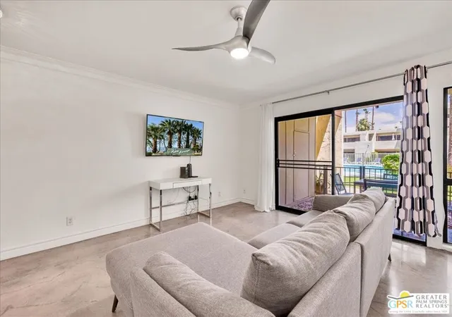 Listing Photo 5 - Condo for sale in building located at 1655 E Palm Cyn Dr, Palm Springs, CA 92264 - Unit #609