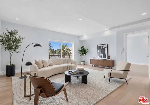 1st image of 2939 Leeward Ave #401, Los Angeles, CA 90005 | MLS# 26852885