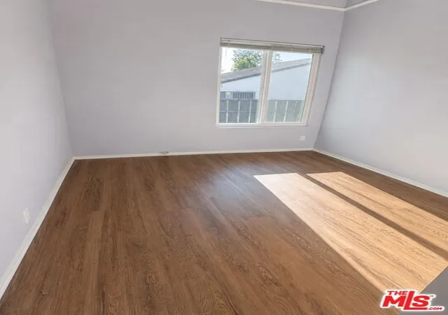 5th image of 18645 Hatteras St #263, Tarzana, CA 91356 | MLS# 26853585