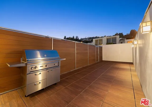 2nd image of 1129 Larrabee St, West Hollywood, CA 90069