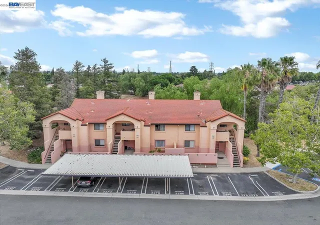 Photo 2 of Sale Pending at 2280 Renwick Ln, Antioch, CA 94509 | MLS# 41140043 | Listing updated on 2026-09-16