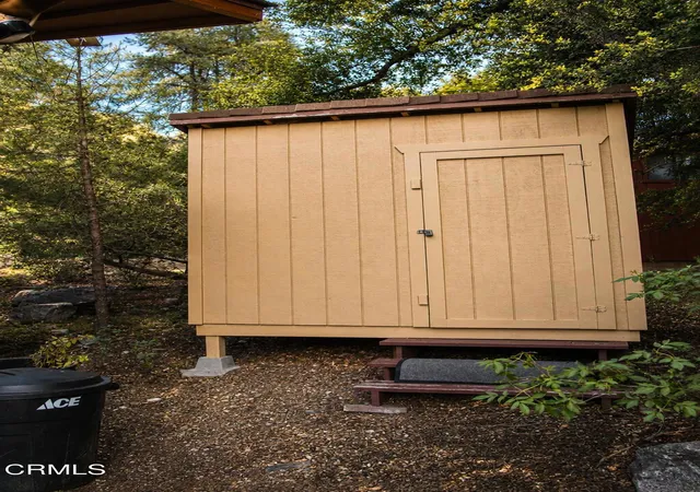 4th image of 2320 Glacier Dr, Frazier Park, CA 93225 | MLS# V1-37294
