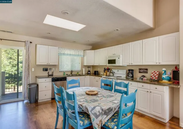Photo 4 of Single family home for sale at 19112 Dyer Ct, Groveland, CA 95321 | MLS# 41140056 | Listing updated on 2026-07-06