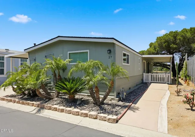 Homes for sale in Camarillo, CA | 27 Isabel Ave #64, Camarillo, CA 93012 | MLS# V1-37295