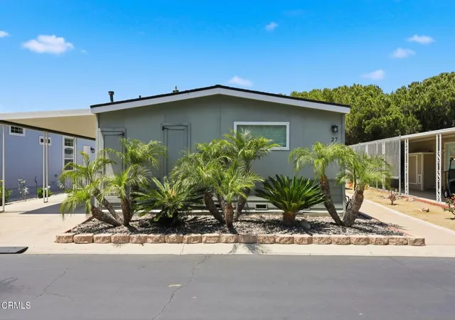 Homes for sale in Camarillo, CA | 27 Isabel Ave #64, Camarillo, CA 93012 | MLS# V1-37295