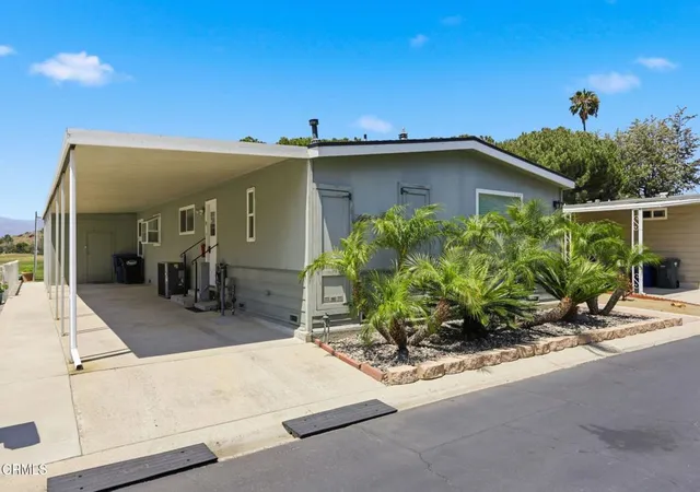 Homes for sale in Camarillo, CA | 27 Isabel Ave #64, Camarillo, CA 93012 | MLS# V1-37295