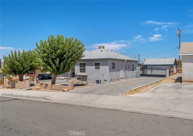 3rd image of 713 Mount Vernon, Barstow, CA 92311 | MLS# HD26141769
