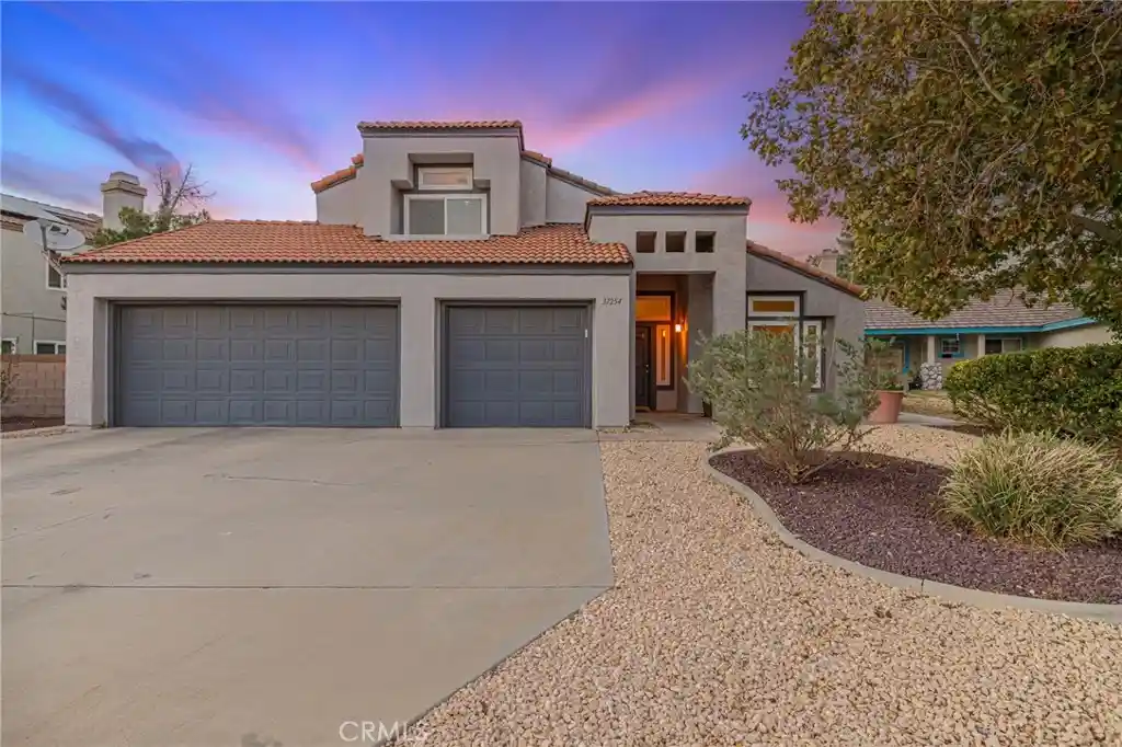 Photo 1 of Sale Pending at 37254 Carousel Cir, Palmdale, CA 93552 | MLS# SR26141838 | Listing updated on 2026-08-25