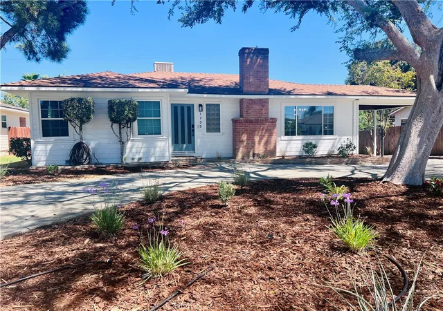 Photo 1 of Single family home for sale at 1735 Los Robles Dr, Bakersfield, CA 93306 | MLS# SR26141835 | Listing updated on 2026-09-13