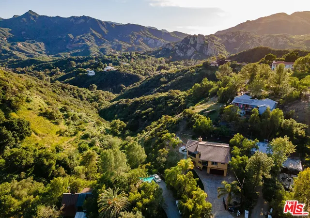 Homes for sale in Topanga, CA | 2529 Topanga Skyline Dr, Topanga, CA 90290 | MLS# 26853943