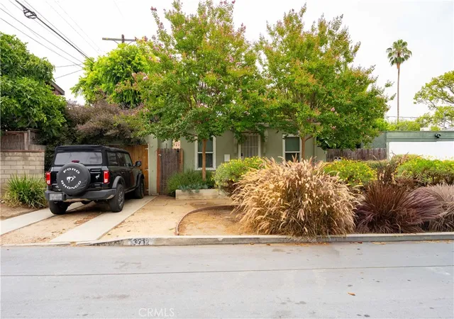 Photo 2 of Multi family home for sale at 3202 Minneapolis, Los Angeles, CA 90039 | MLS# GD26141861 | Listing updated on 2026-07-13