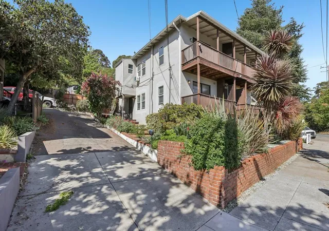 1st image of 4844 Daisy St, Oakland, CA 94619 | MLS# 219149756DA