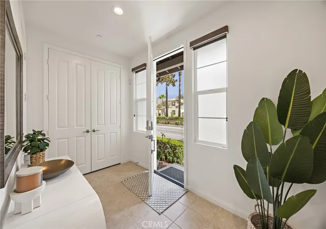 Listing Photo 5 - Condo for sale in building located at 806 E Prommenade, Azusa, CA 91702 - Unit #C