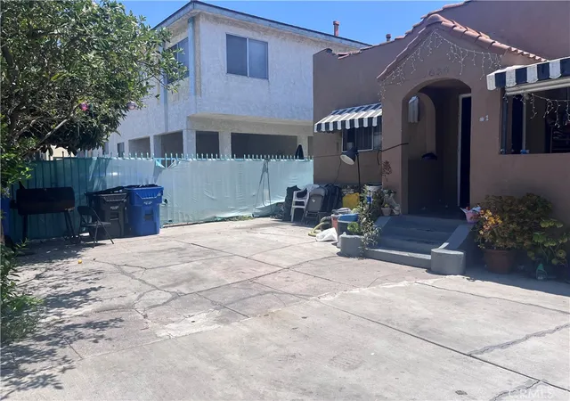 Multi family home for sale at 2026 S Ridgeley, Los Angeles, CA 90016 | MLS# SR26141875