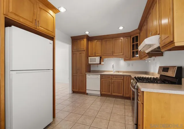 Photo 1 of Sale Pending at 5204 Chollas Pkwy, San Diego, CA 92105 | MLS# 260015835SD | Listing updated on 2026-07-10