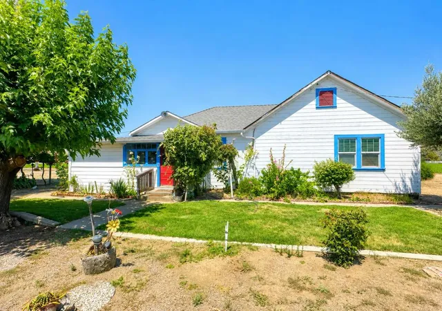 Homes for sale in Gilroy, CA | 7340 Crews Rd, Gilroy, CA 95020 | MLS# ML82052651