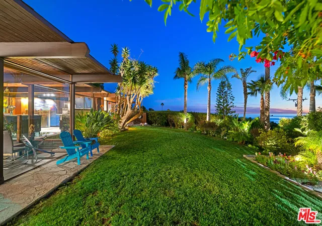 Photo 2 of Single family home for sale at 27058 Sea Vista Dr, Malibu, CA 90265 | MLS# 26853975 | Listing updated on 2026-07-08