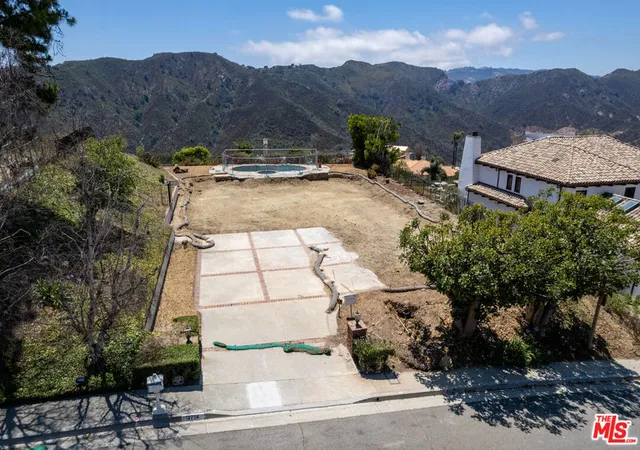 Photo 4 of Land for sale at 16756 Monte Hermoso Dr, Pacific Palisades, CA 90272 | MLS# 26853677 | Listing updated on 2026-07-07