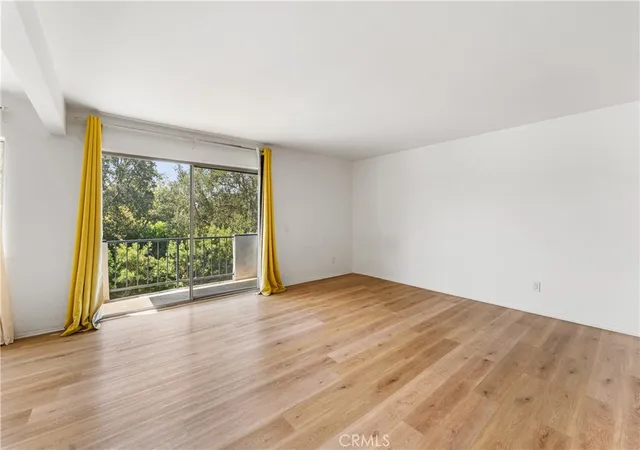 Photo 3 of Condo for sale at 972 E California #207, Pasadena, CA 91106 | MLS# WS26124896 | Listing updated on 2026-10-02