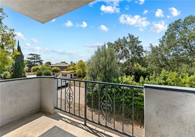 Photo 3 of Condo for sale at 972 E California #207, Pasadena, CA 91106 | MLS# WS26124896 | Listing updated on 2026-10-02