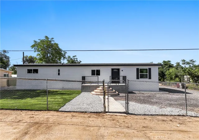 Photo 2 of Manufactured home for sale at 21133 Kinney, Perris, CA 92570 | MLS# CV26140211 | Listing updated on 2026-09-14