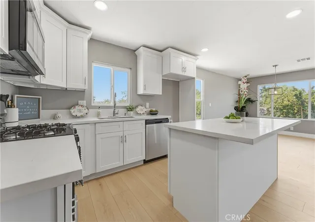 Photo 3 of Manufactured home for sale at 21133 Kinney, Perris, CA 92570 | MLS# CV26140211 | Listing updated on 2026-09-14