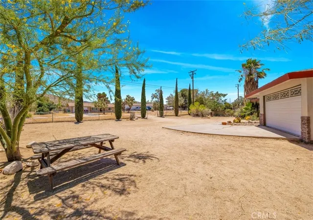5th image of 57556 Pueblo, Yucca Valley, CA 92284 | MLS# JT26139922
