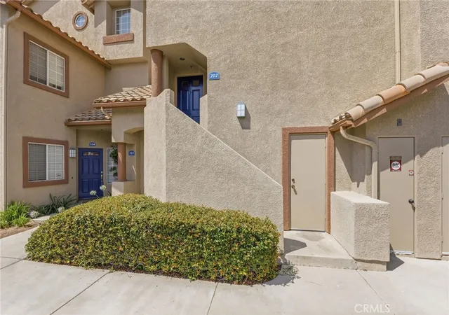 3rd image of 2900 Via Toscana #202, Corona, CA 92879 | MLS# PW26133285