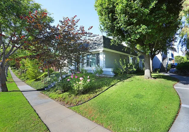 3rd image of 212 N Kodiak, #A, Anaheim, CA 92807 | MLS# PW26141969