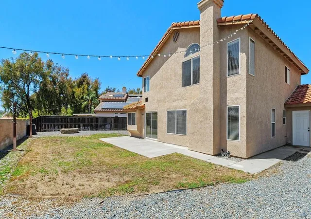 Homes for sale in Murrieta, CA | 25177 Calle De Tres Amigos, Murrieta, CA 92563 | MLS# NDP2606254