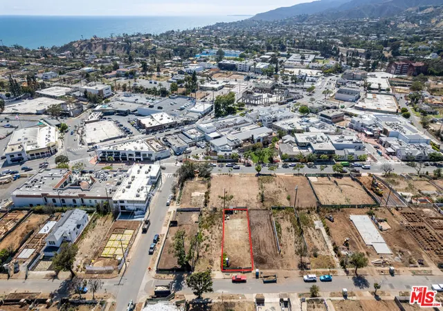 Photo 1 of Land for sale at 1011 Embury St, Pacific Palisades, CA 90272 | MLS# 26853887 | Listing updated on 2026-09-29