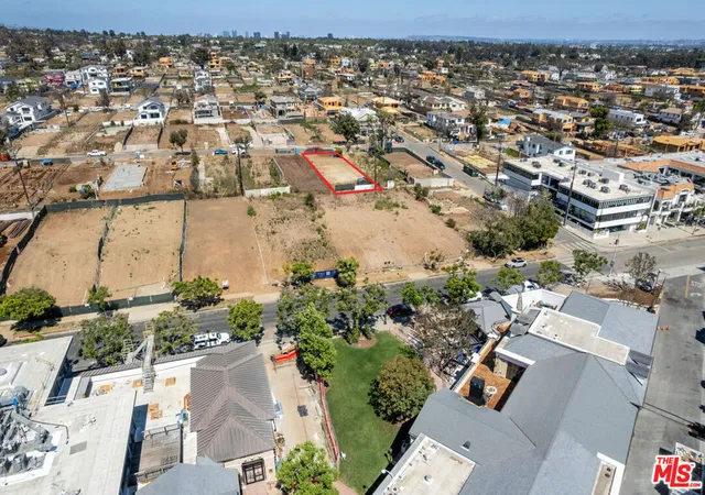 Photo 1 of Land for sale at 1011 Embury St, Pacific Palisades, CA 90272 | MLS# 26853887 | Listing updated on 2026-09-29