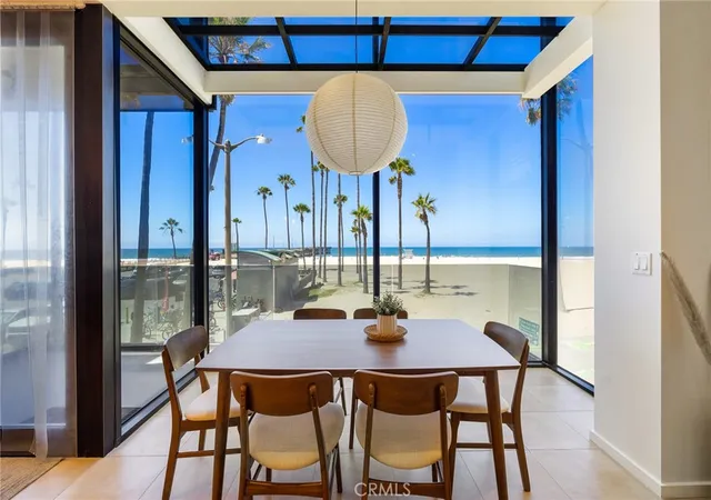 Photo 2 of Townhouse for sale at 3009 Ocean Front Walk, Venice, CA 90291 | MLS# SR26139097 | Listing updated on 2026-08-04