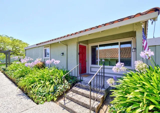 Homes for sale in Watsonville, CA | 262 Crestview Dr, Watsonville, CA 95076 | MLS# ML82052682