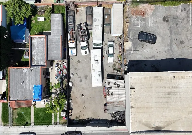 1st image of 1005 N Crane, Compton, CA 90221 | MLS# RS26142264