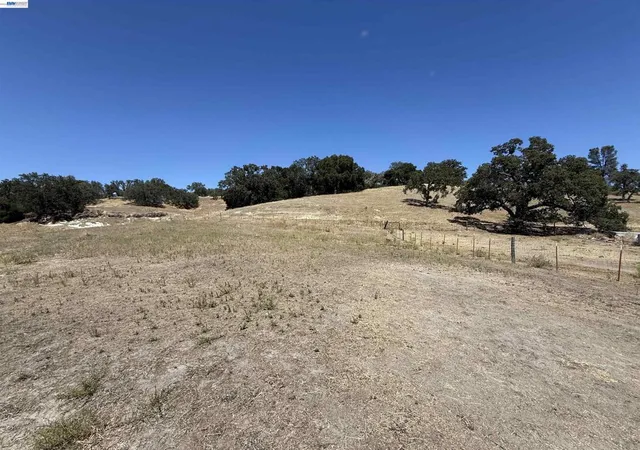 1st image of 0 Chispa Rd, Atascadero, CA 93422 | MLS# 41140092