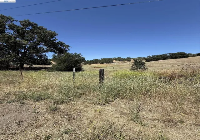3rd image of 0 Chispa Rd, Atascadero, CA 93422 | MLS# 41140092