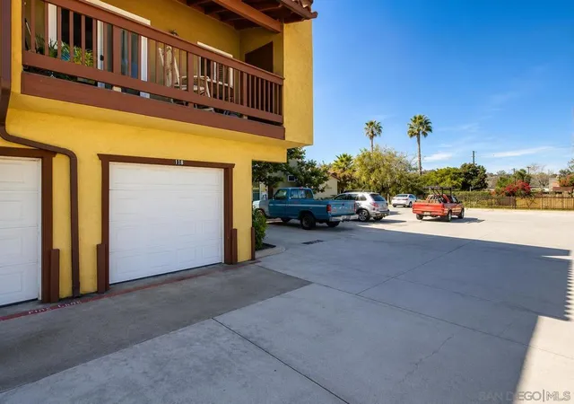 2nd image of 1000 Estes, El Cajon, CA 92020