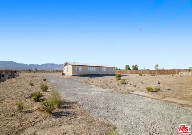 25th image of 16670 E Avenue T4, Llano, CA 93544 | MLS# 26854201