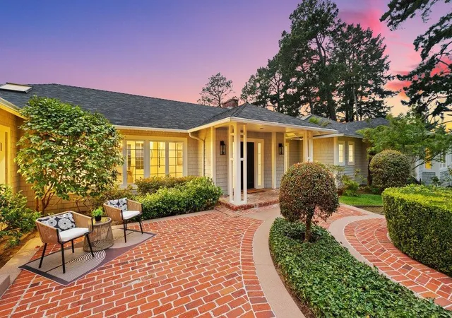 Photo 3 of Sale Pending at 255 Aptos Ridge Cir, Watsonville, CA 95076 | MLS# ML82052692 | Listing updated on 2026-10-07