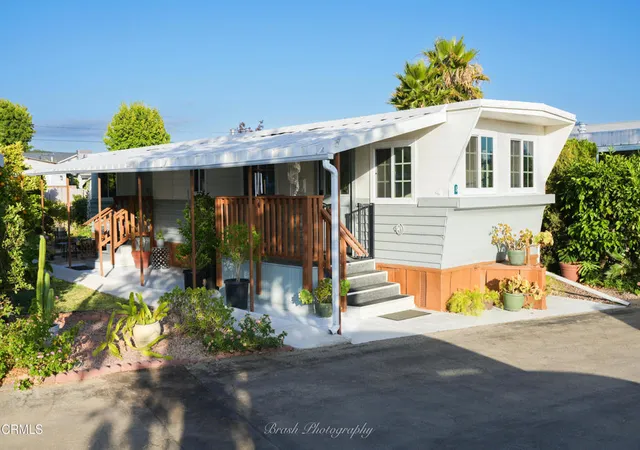 Photo 3 of Manufactured home for sale at 1075 Loma #5, Ojai, CA 93023 | MLS# V1-37305 | Listing updated on 2026-10-03