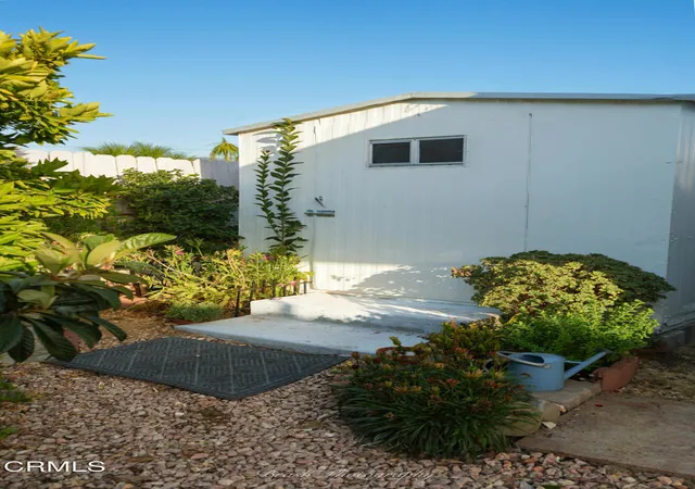 Photo 4 of Manufactured home for sale at 1075 Loma #5, Ojai, CA 93023 | MLS# V1-37305 | Listing updated on 2026-10-03
