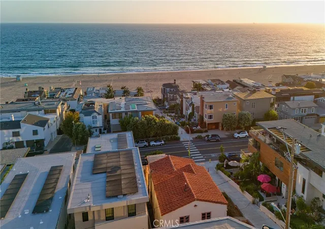 Homes for sale in Manhattan Beach, CA | 220 Manhattan Ave, Manhattan Beach, CA 90266 | MLS# SB26142404