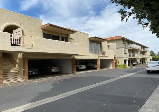 Homes for sale in Laguna Woods, CA | 2213 Via Mariposa East, Laguna Woods, CA 92637 | Houzeo