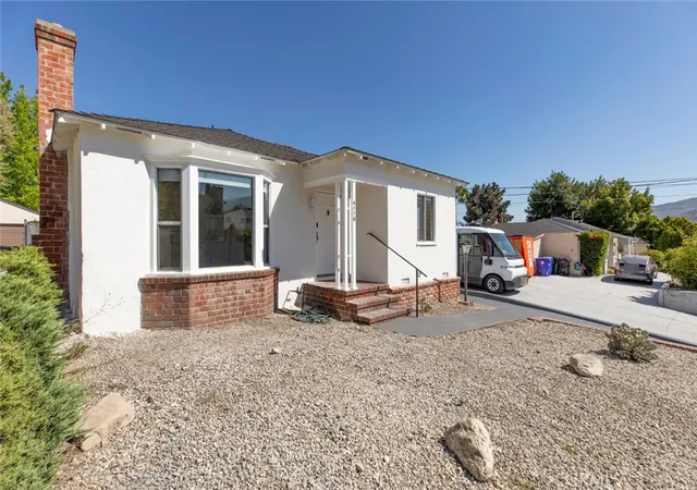 Photo 2 of Single family home for sale at 4116 Briggs Ave, Montrose, CA 91020 | MLS# GD26142454 | Listing updated on 2026-10-03
