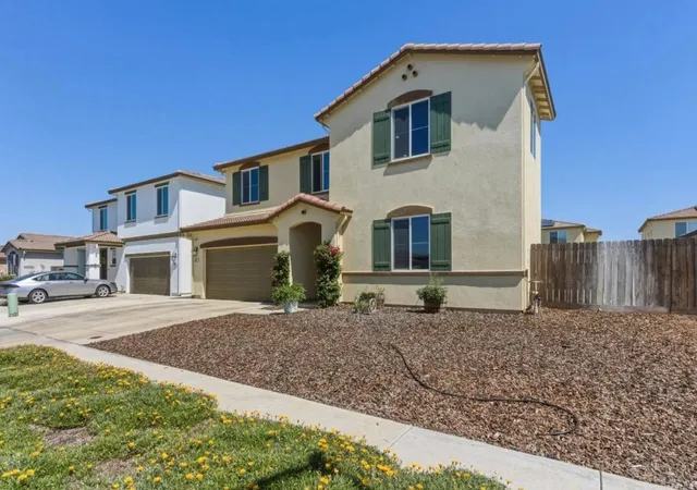 Homes for sale in Los Banos, CA | 2042 Michelle St, Los Banos, CA 93635 | MLS# ML82052704
