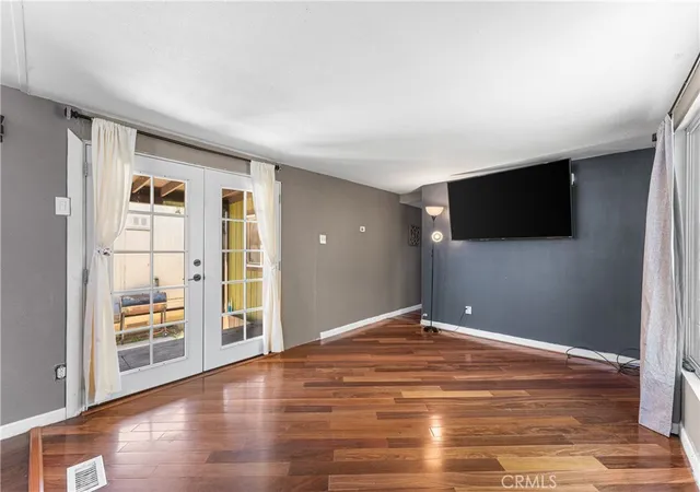 Photo 4 of Manufactured home for sale at 723 W Ave I, Lancaster, CA 93534 | MLS# SR26141433 | Listing updated on 2026-09-29