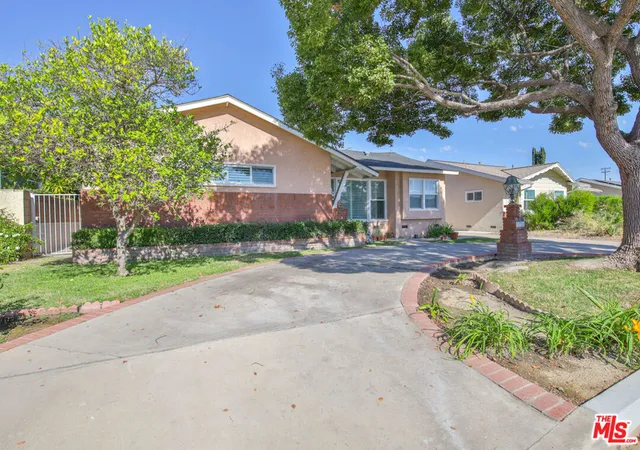 Homes for sale in Anaheim, CA | 1728 S Heather Ln, Anaheim, CA 92802 | MLS# 26854311